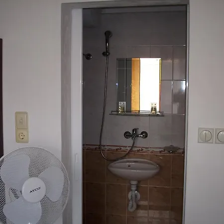 Georgievi 3*