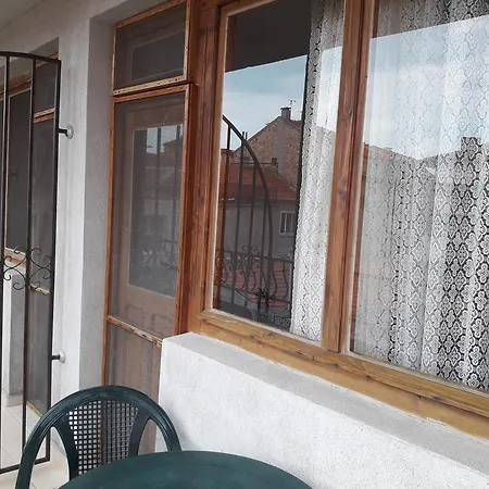 Georgievi 3*